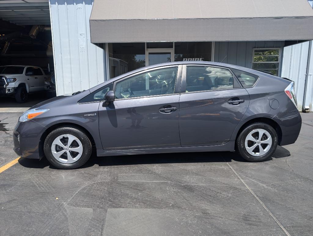 2013 Toyota Prius Four's photo